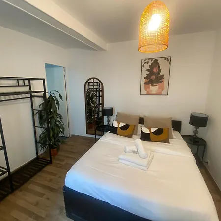 Jolie 2 Pieces Metro Voltaire - 11 - 2p - Flat-guest Paris